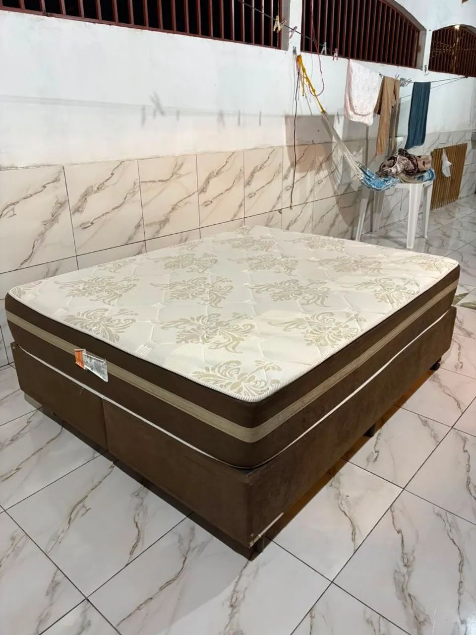 ? Cama Queen Usada - Excelente Oportunidade!