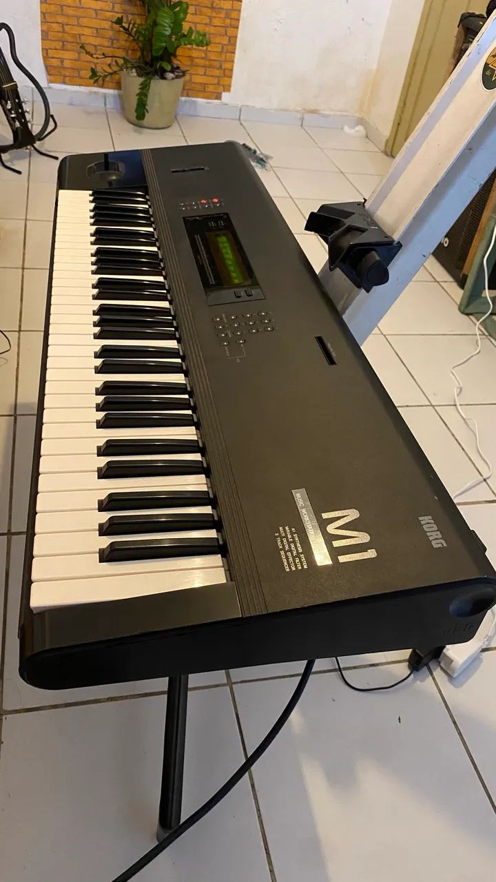 Korg M1 - Instrumentos musicais - Jacintinho, Maceió 1479034511 | OLX