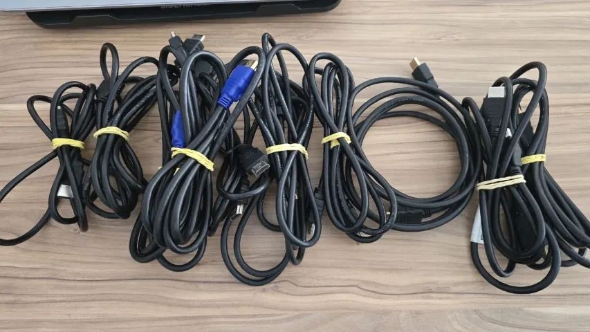 KIT 20 CABOS: 8 HDMI, 6 DE INTERNET, 6 VGA