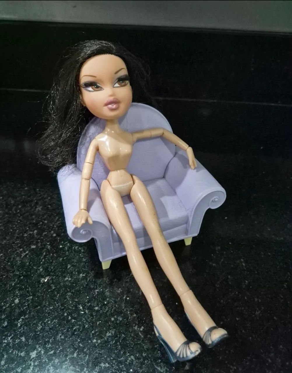 Boneca Jade Bratz The Movie com poltrona