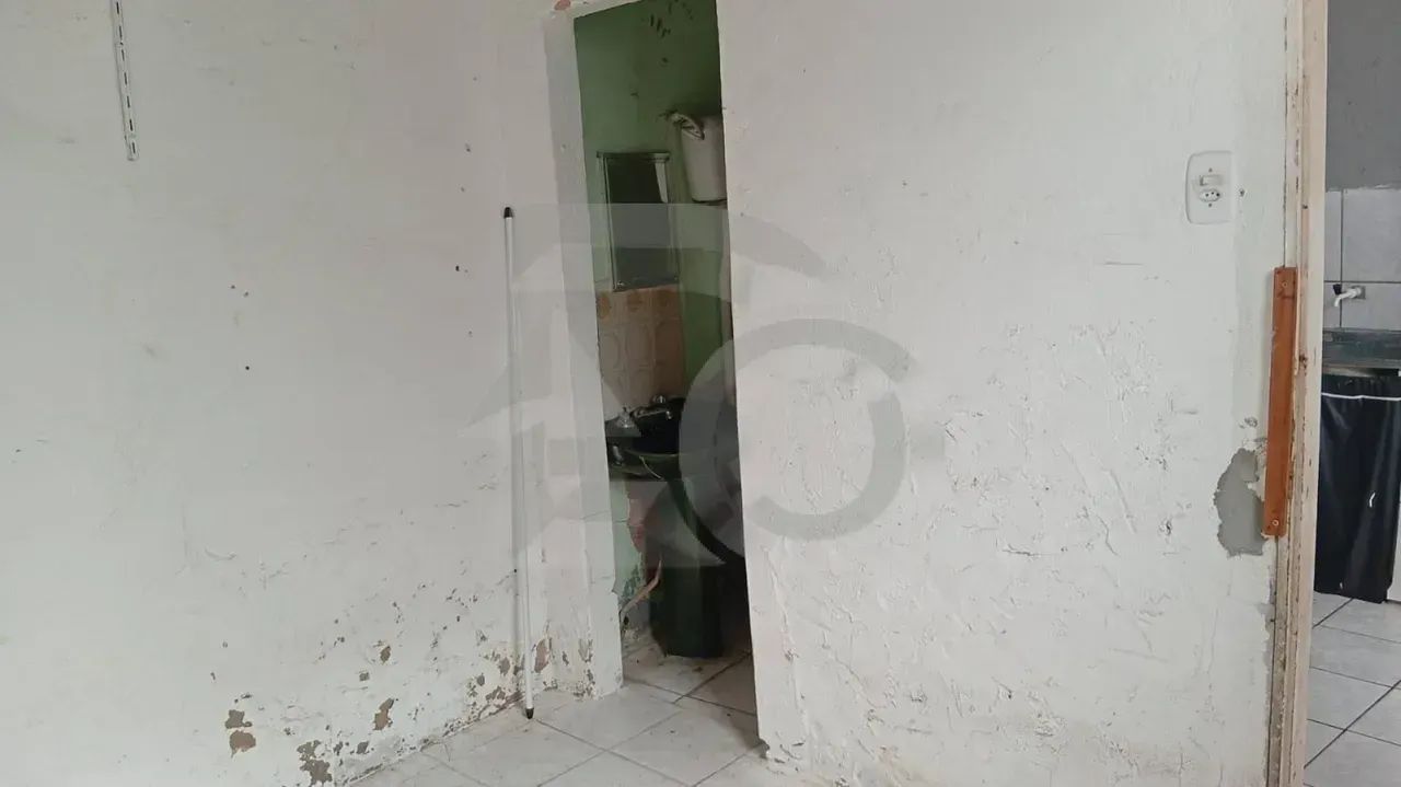 Casa no Santo Antônio - 152m², 4 Quartos, 3 Banheiros e 2 Garagens - Foto 4