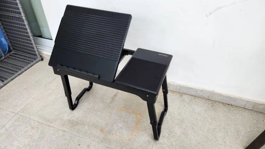 Mesa retratil para Notebook