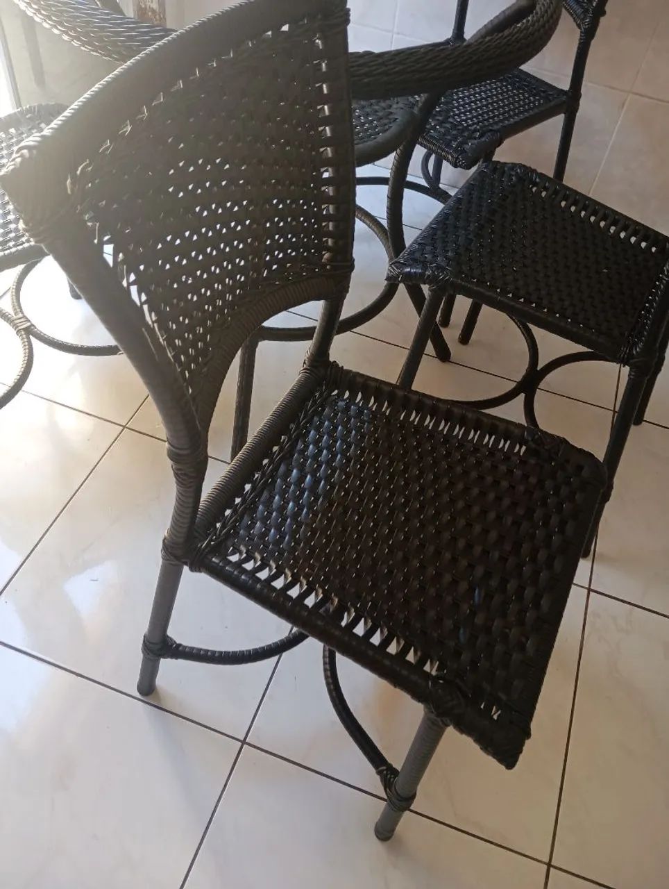 Conjunto de mesa e cadeiras  - Foto 2