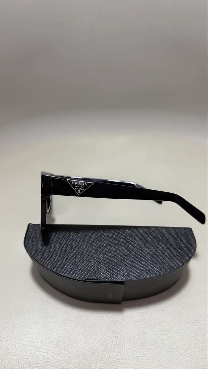 Óculos Prada tartaruga - Foto 2