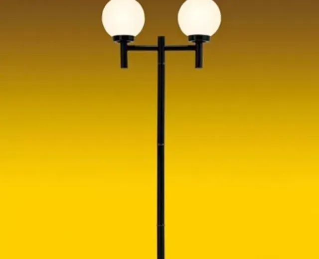 Poste de jardim 2 metros com 2 globo - Foto 4