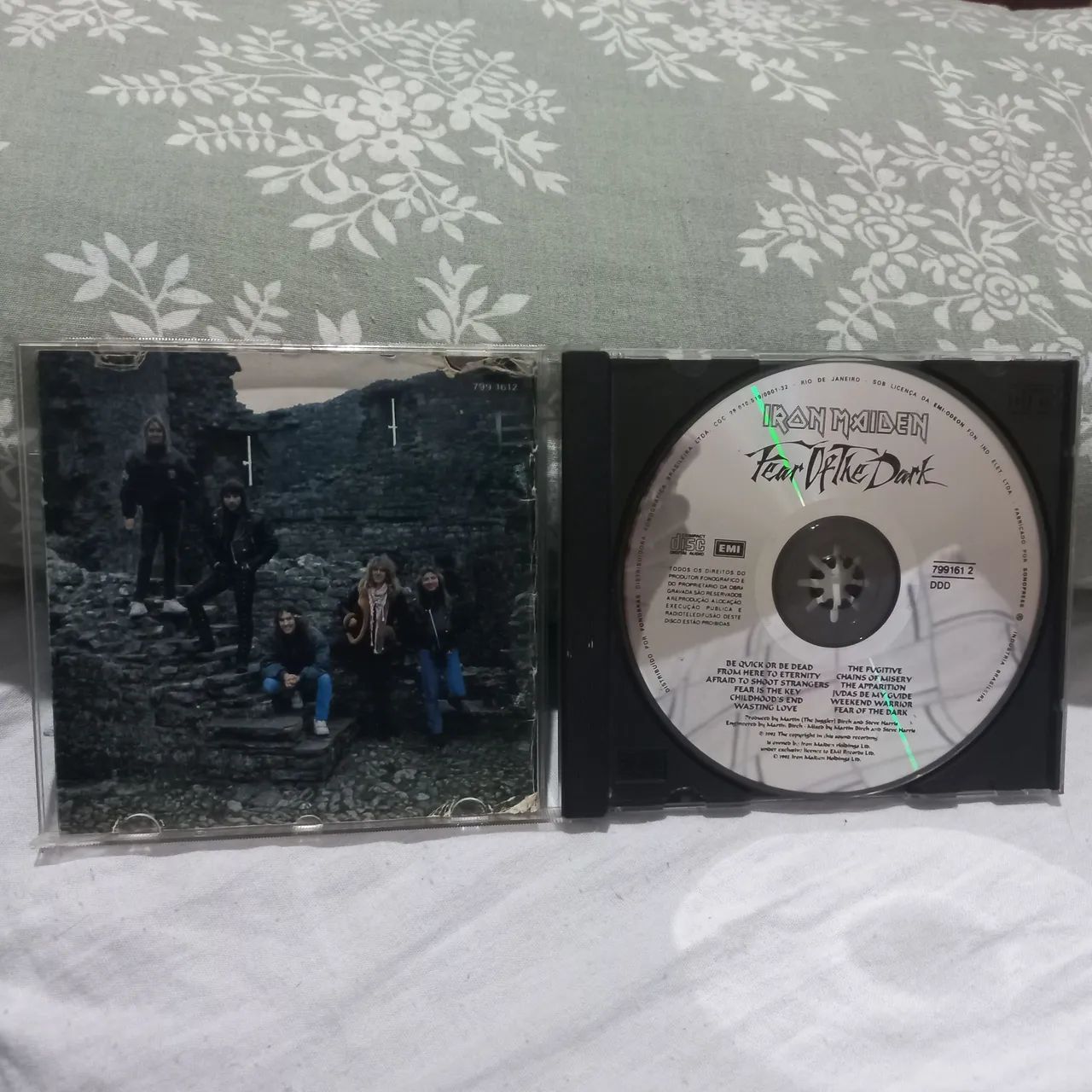 Cd Iron Maiden fear of the dark - Foto 3
