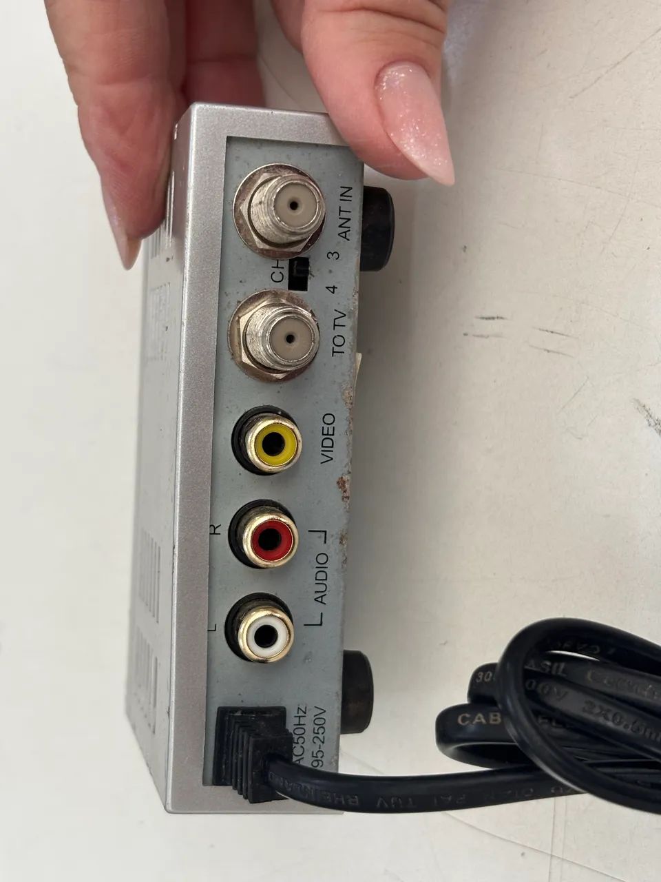 modulador de RF de áudio e vídeo da marca - Foto 3
