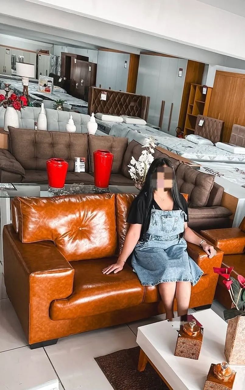 Vendo sofá de 2 lugares novo 