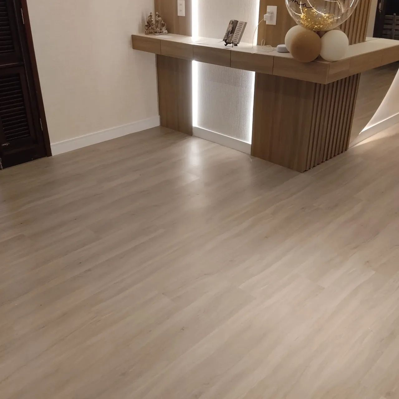 Instalador de pisos vinílicos e laminados