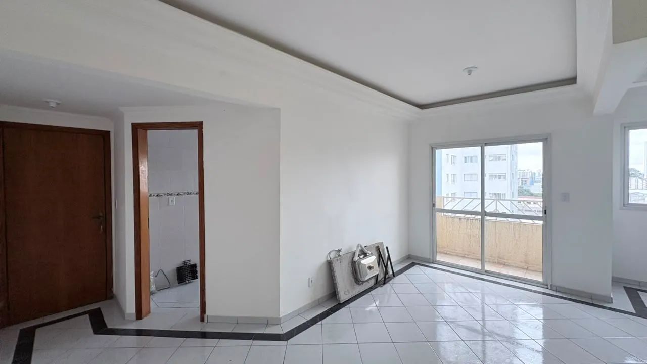 Cobertura à venda com 200m², 3 quartos e 2 vagas - Foto 2