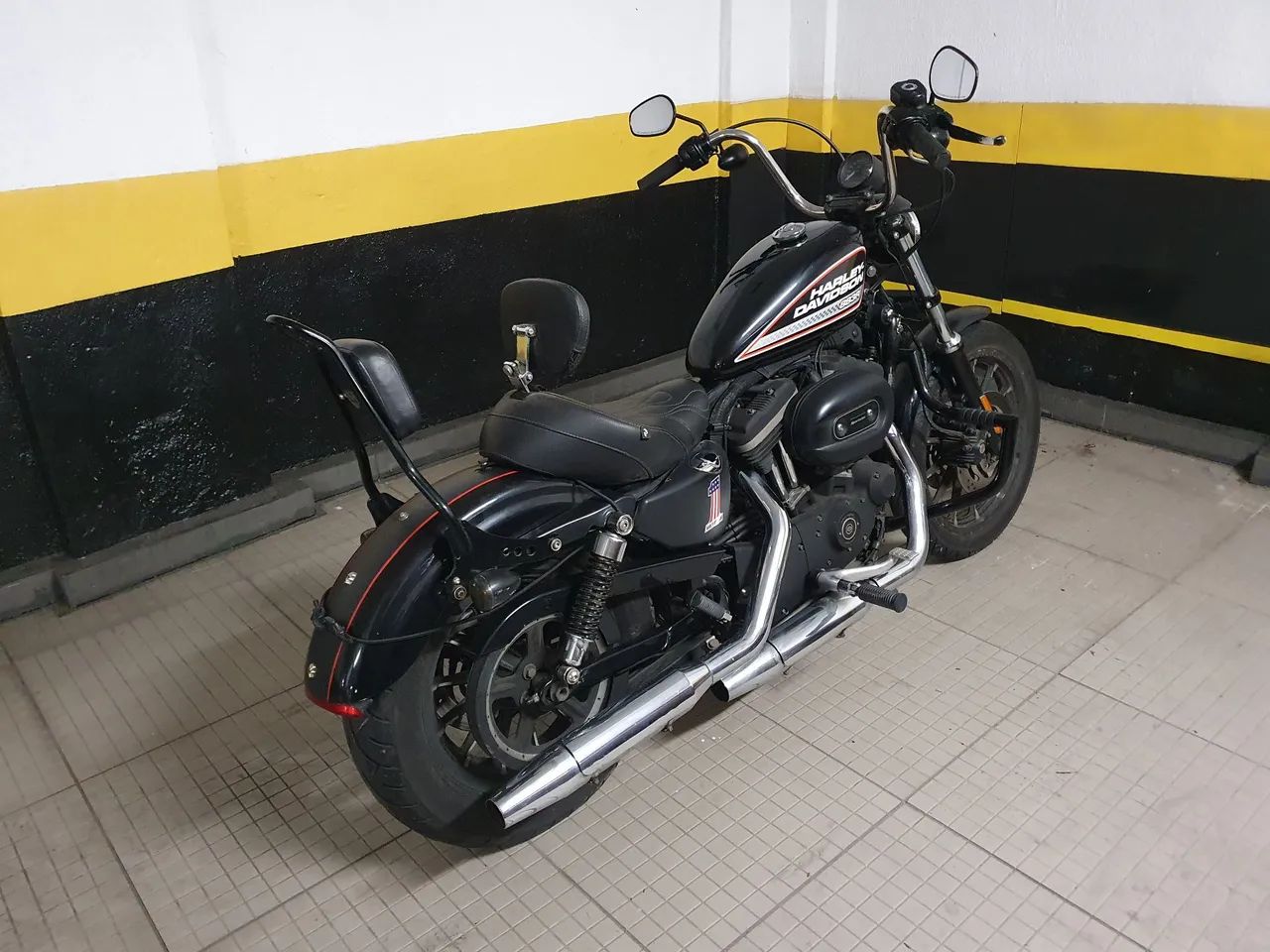 Harley Davidson Iron 883 - Foto 2