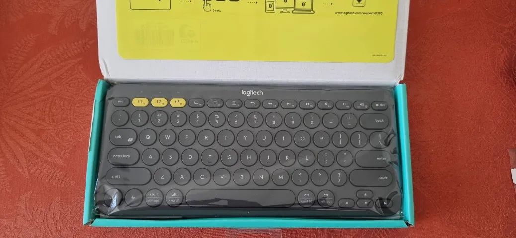 Teclado Logitech K380 Bluetooth Multi-Device PC/Mac/Chrome OS/Android/iOS/Apple TV Cinza U - Foto 2