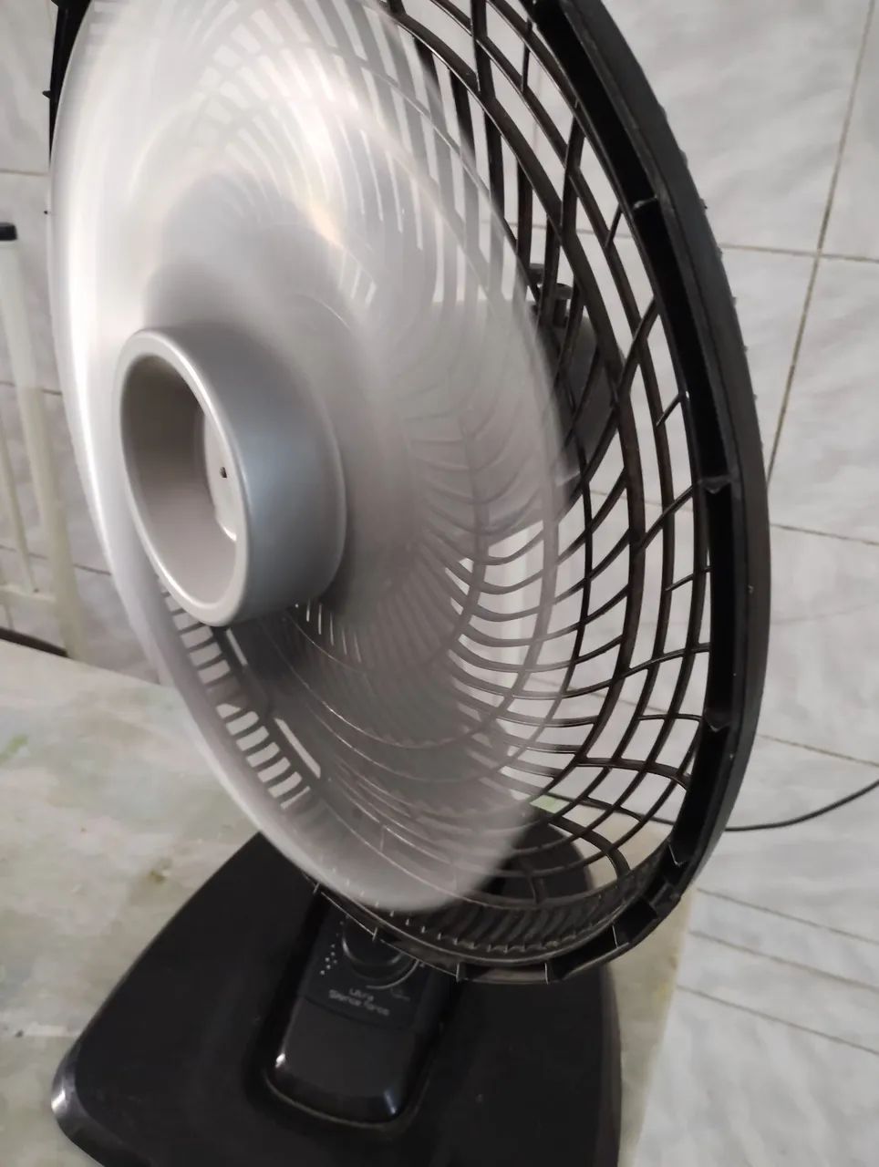 Ventiladores Arno e Philco 40 cm  - Foto 3