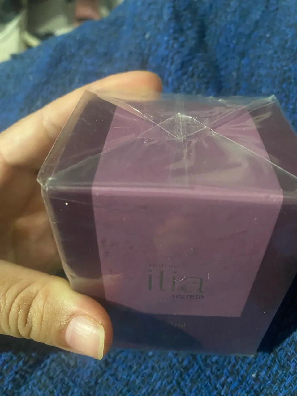 Vendo perfume lacrado original  - Foto 2