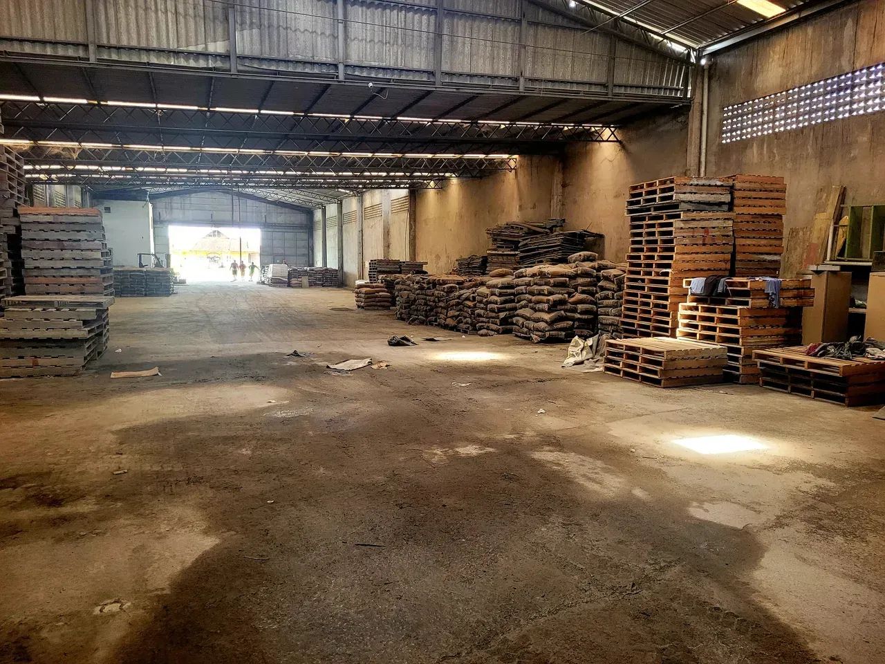 Lene Pegado Vende Galpão com 1.100 m² na Br 316 Km 24 Benevides - Foto 5