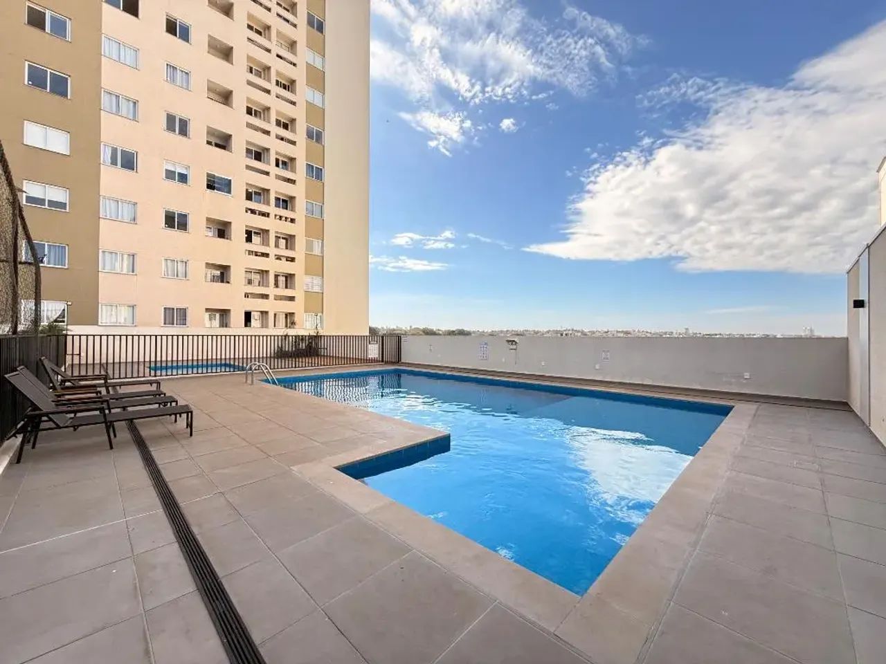 Apartamento para alugar em Maringá, Parque Industrial, com 2 quartos, com 51 m², Terra do  - Foto 2