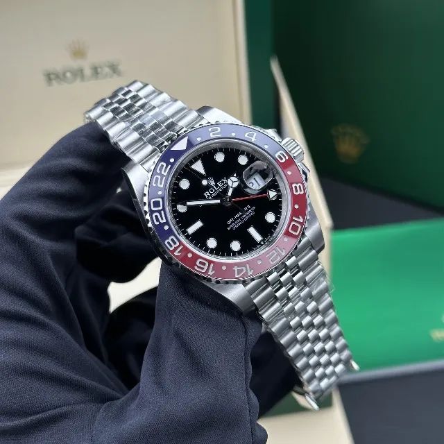  Relógio Rolex GMT Master II 126710BLRO Jubilee, ?Pepsi?RedBlue 40 Milímetros  - Foto 3