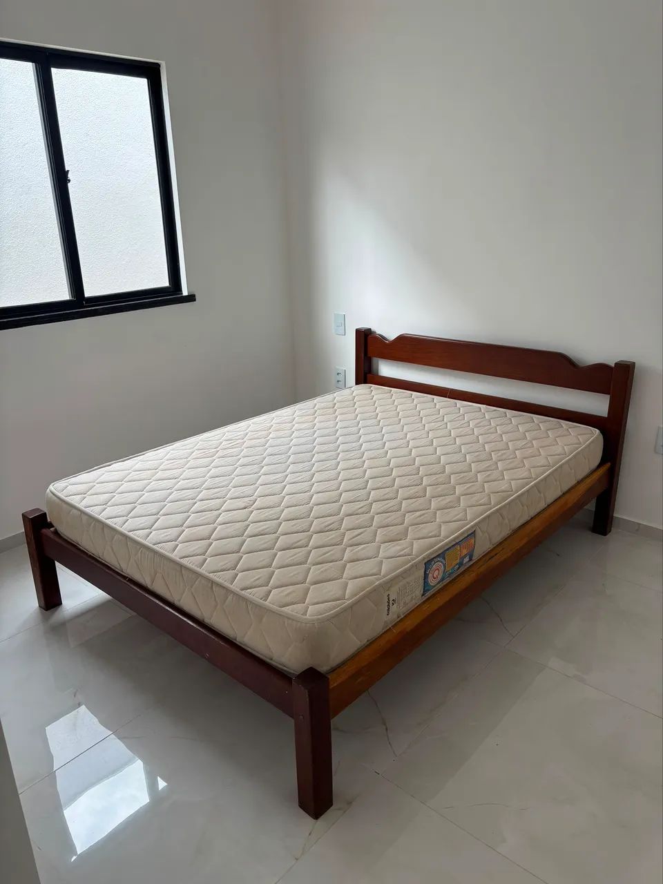 CAMA DE CASAL - MADEIRA MACIÇA - Foto 2