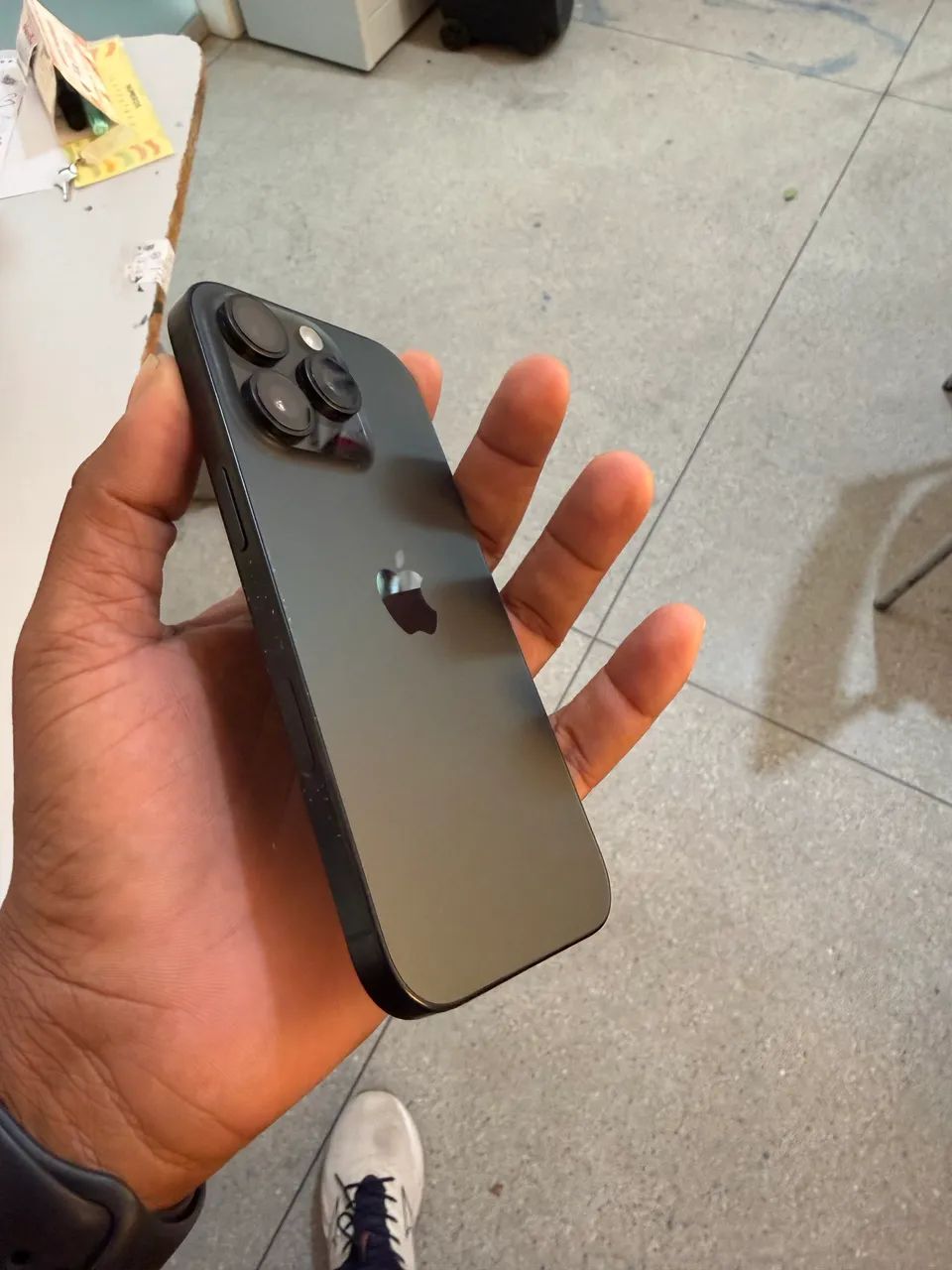iPhone 16 Pro - Foto 4