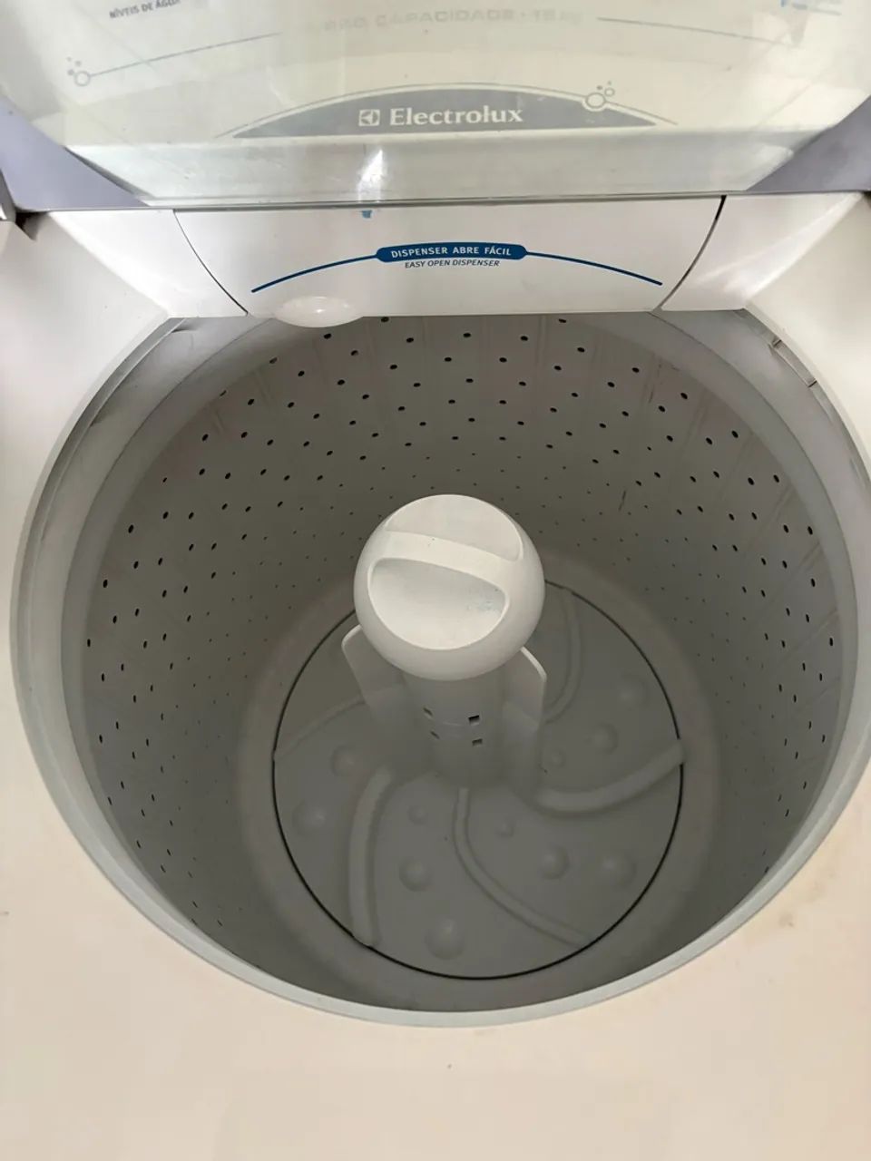 Máquina de lavar Electrolux com DEFEITO - Foto 4