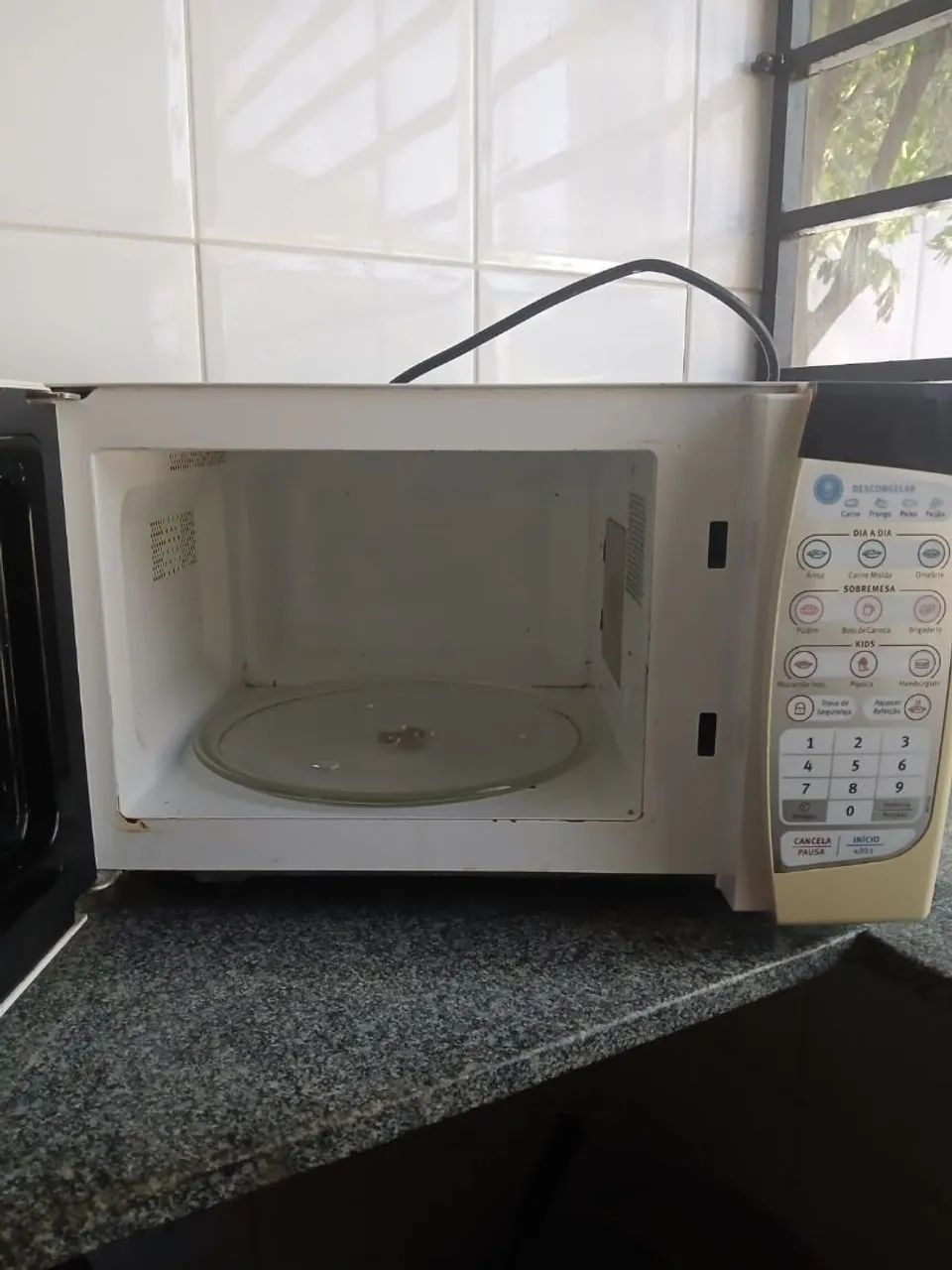 Micro-ondas Electrolux 20 l - Foto 2