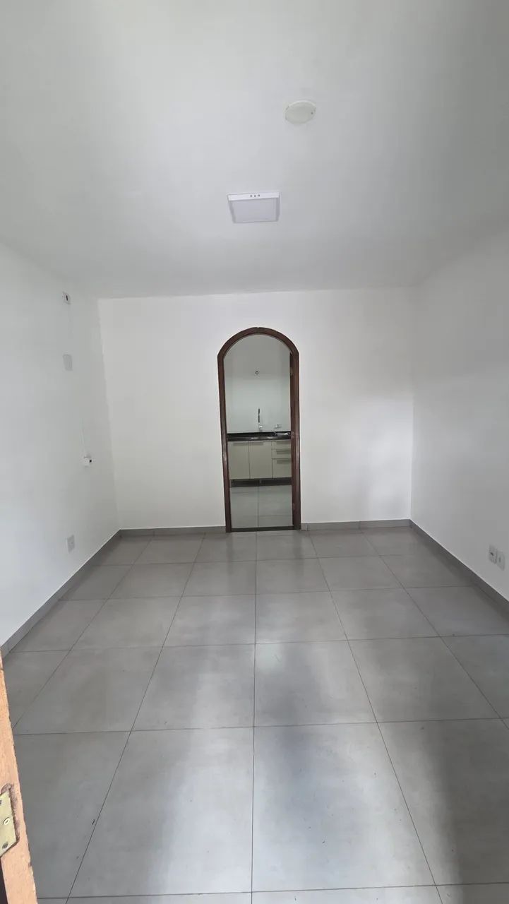 CASA COMERCIAL COM 9 QUARTOS NA REGIÃO CENTRAL DE LONDRINA - Foto 4