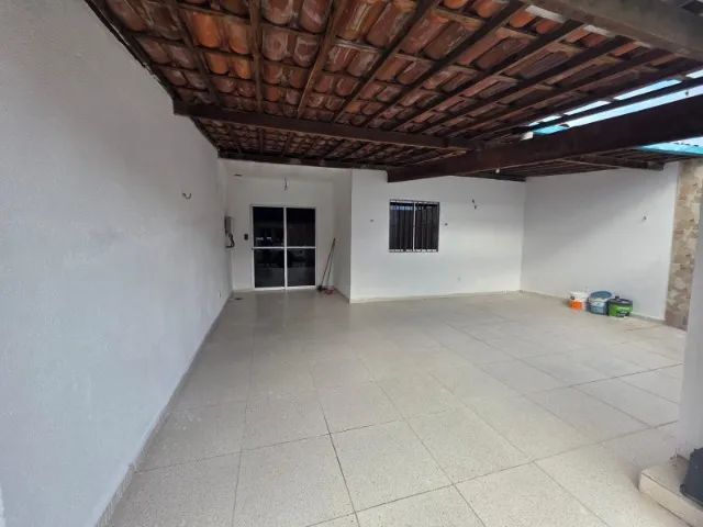 Casa para Alugar - 3 Quartos | Energia Solar | Garagem para 2 Carros 1