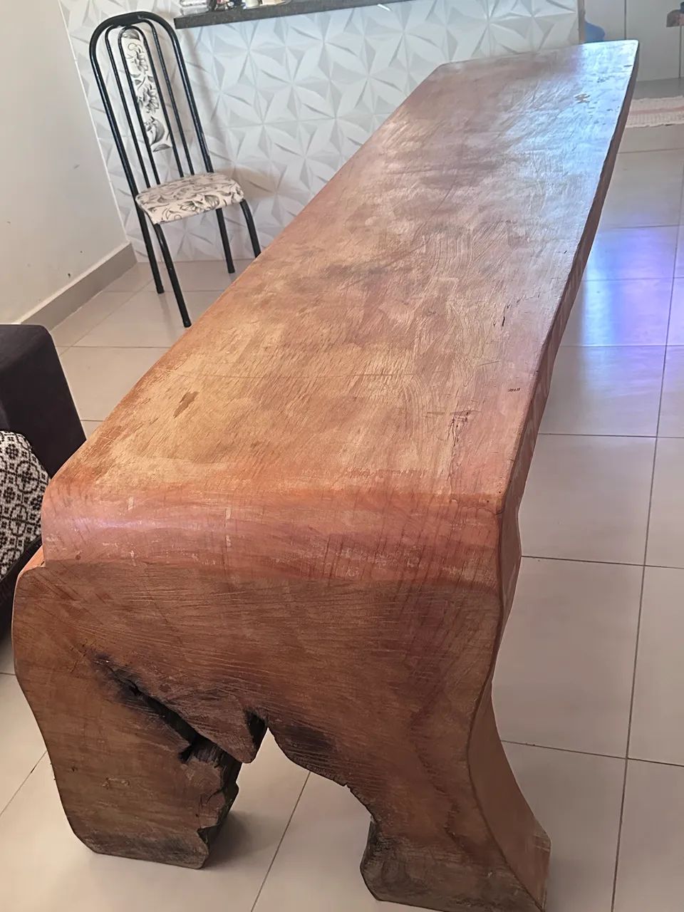 Mesa de madeira rústica 
