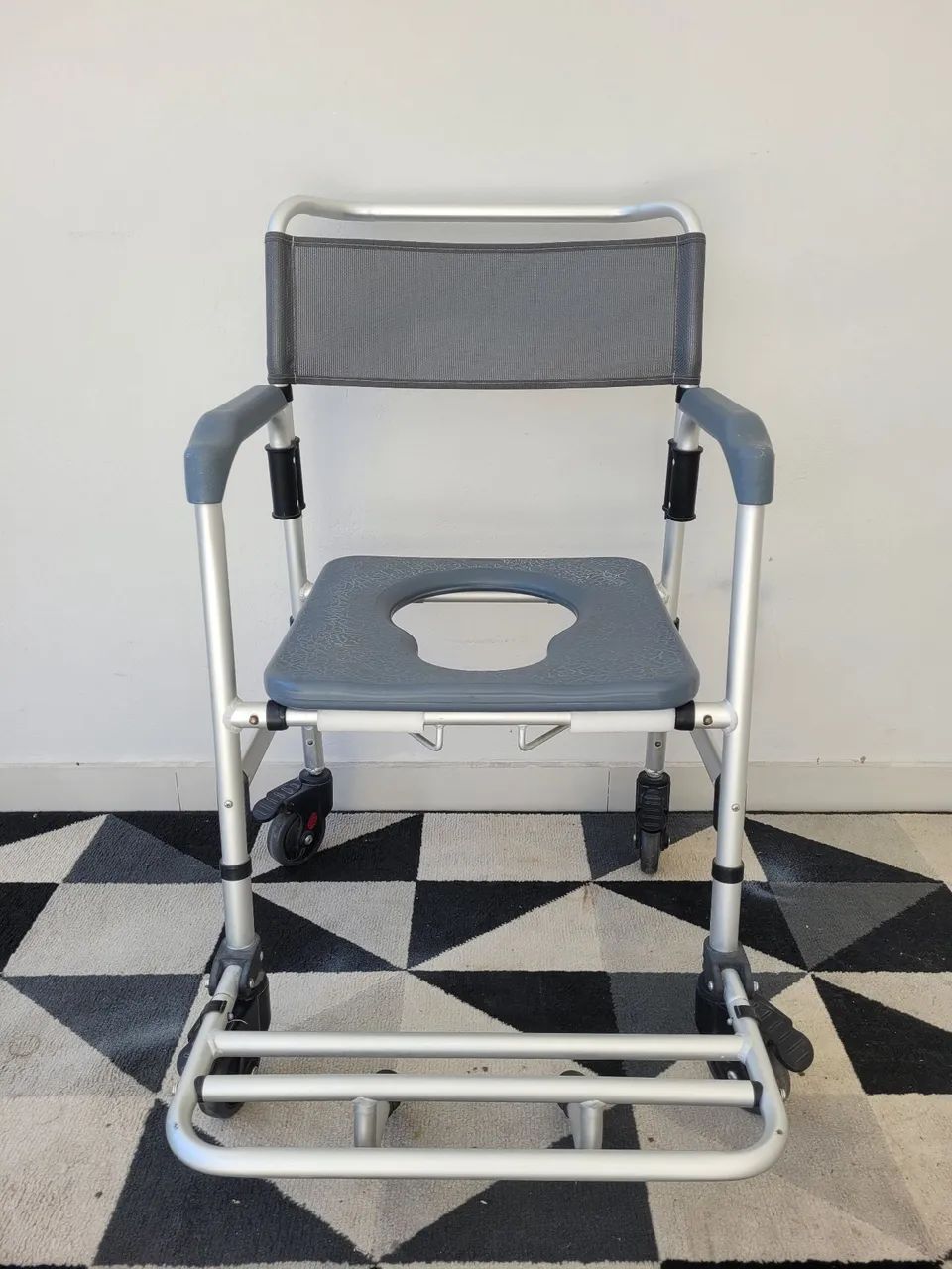 Cadeira de banho em alumínio 