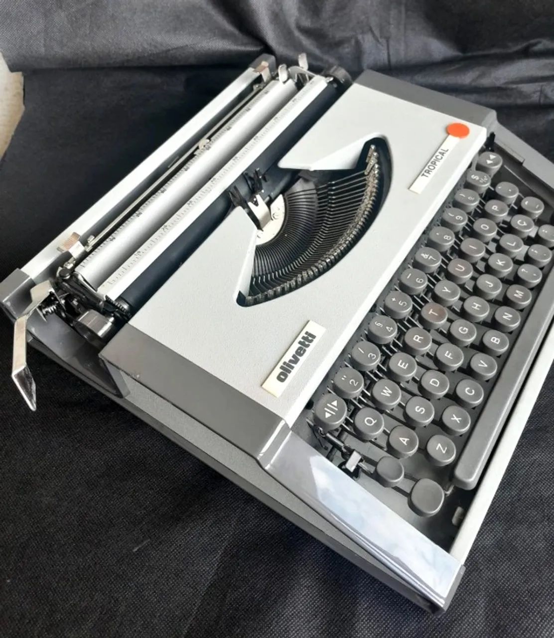 Máquina de escrever Olivetti Tropical - Foto 3