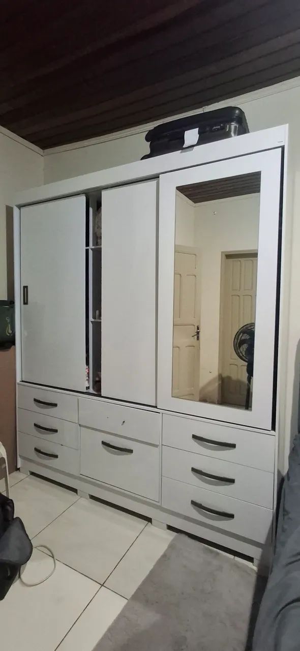 Guarda - roupa