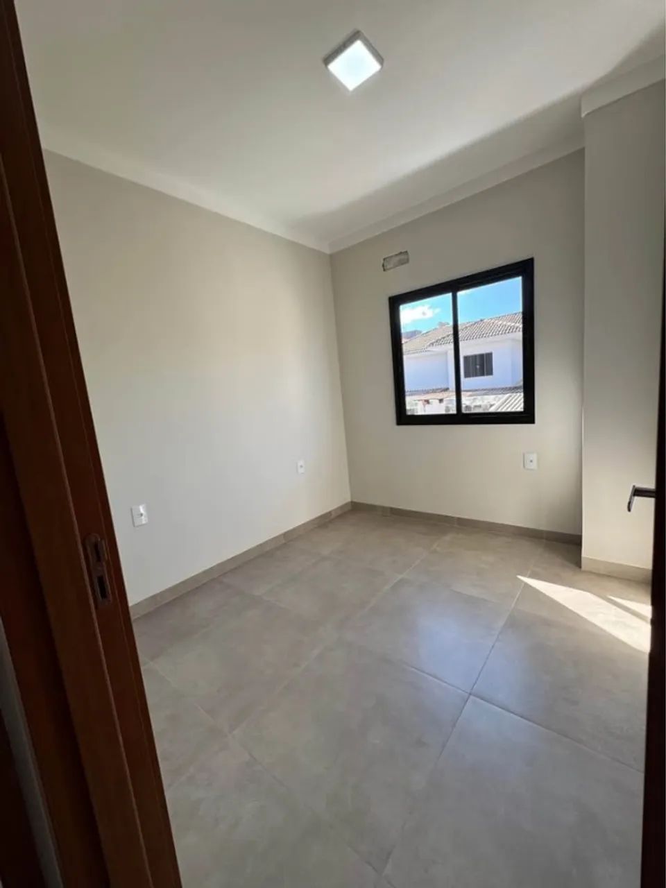 Alugo Casa 3 Quartos Nova Tropical 2 - Foto 5