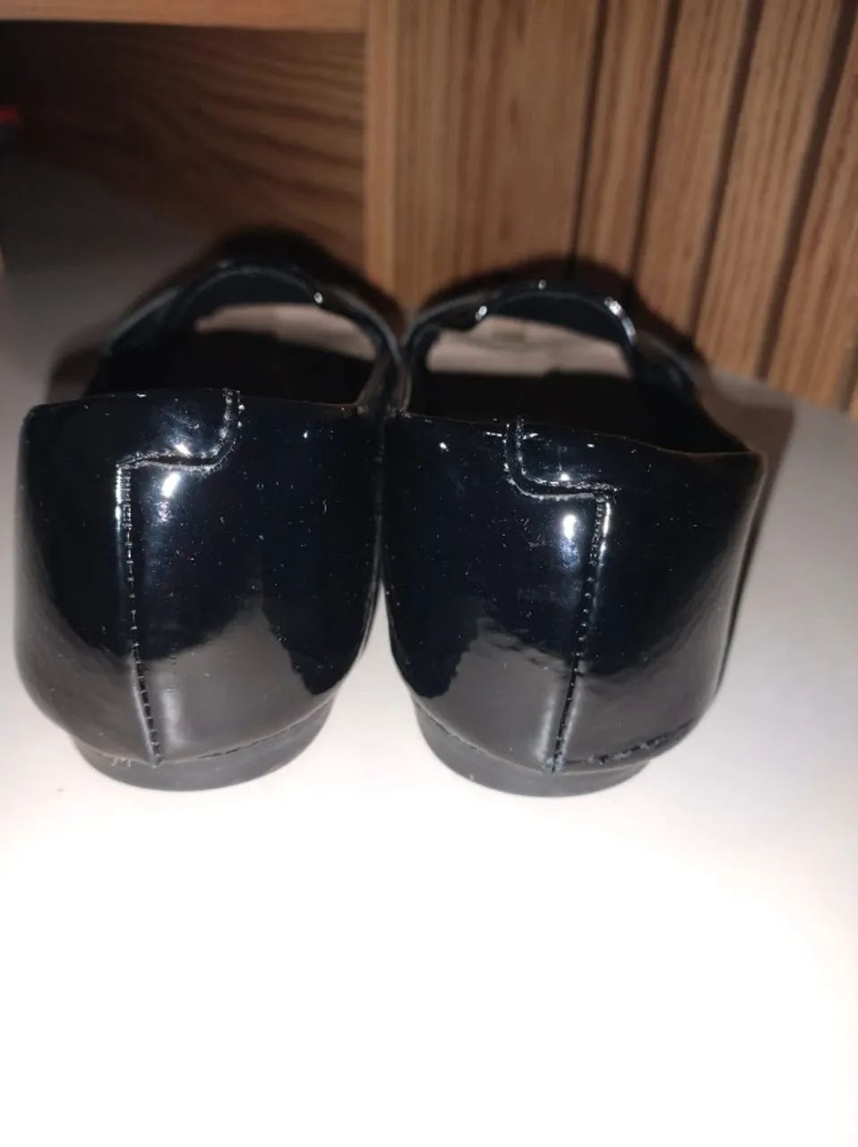 sapato preto de verniz e scarpin nude - Foto 2