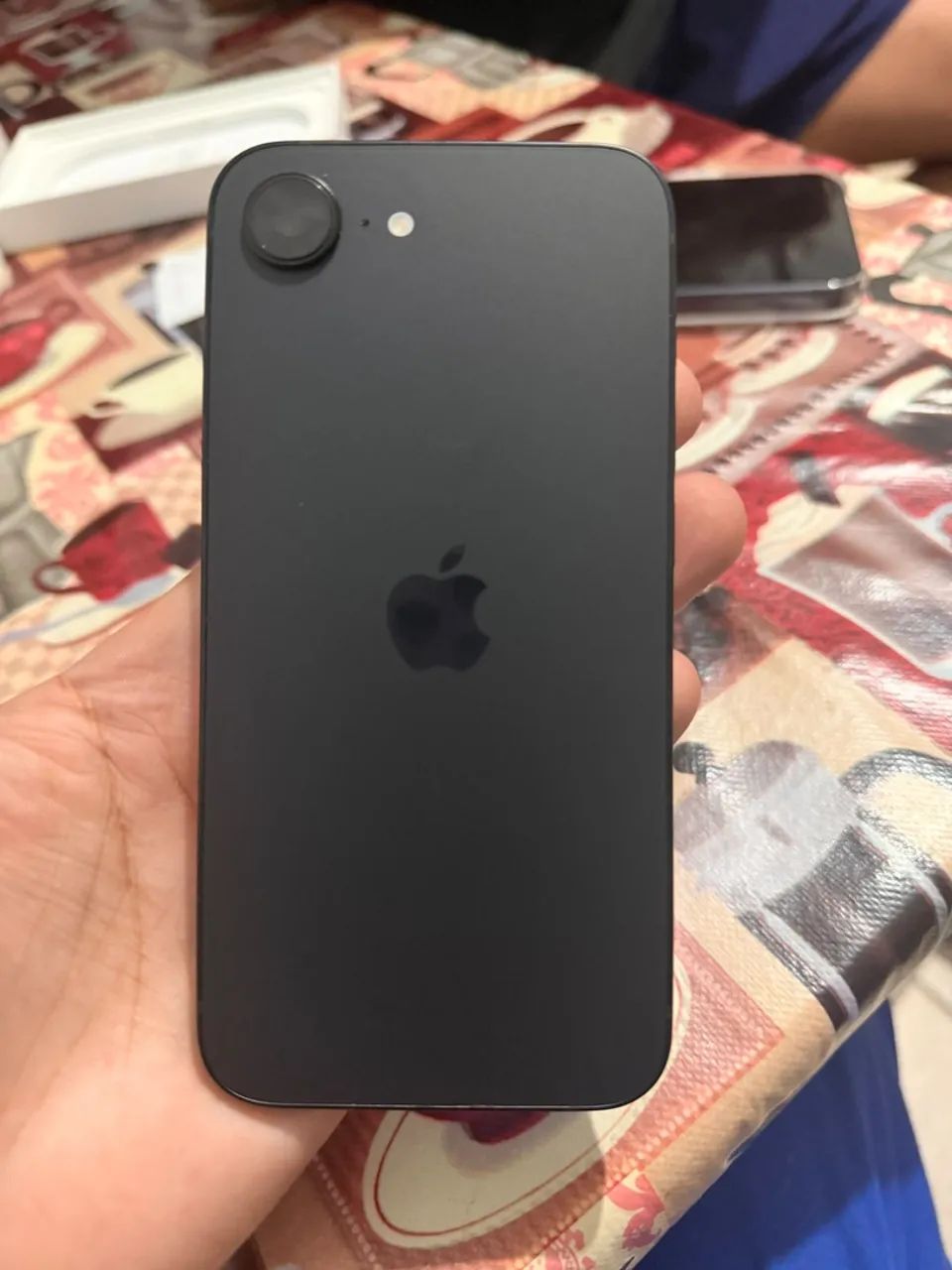 iPhone 16 e 