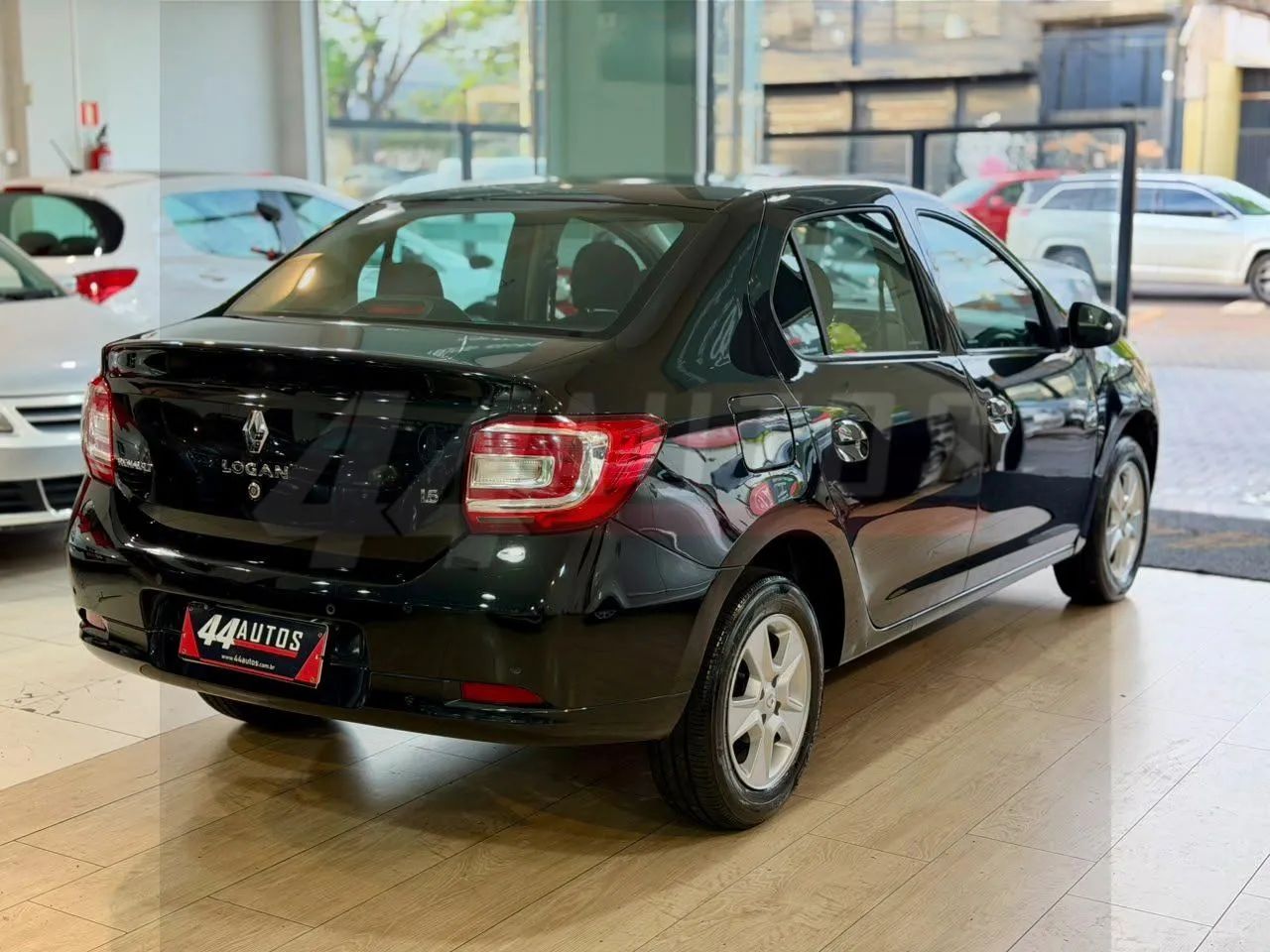 Renault Logan Dynamique Flex 1.6 16V 4P 2014 - Foto 5