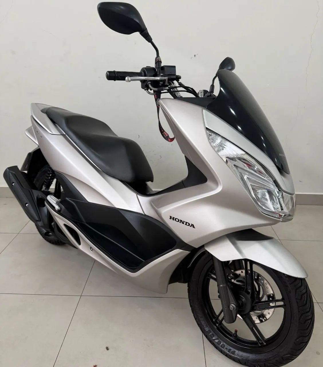 HONDA PCX AUT IMPERDÍVEL 