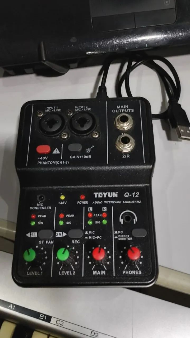 Interesse para guitarra e teclado Mic... - Foto 2