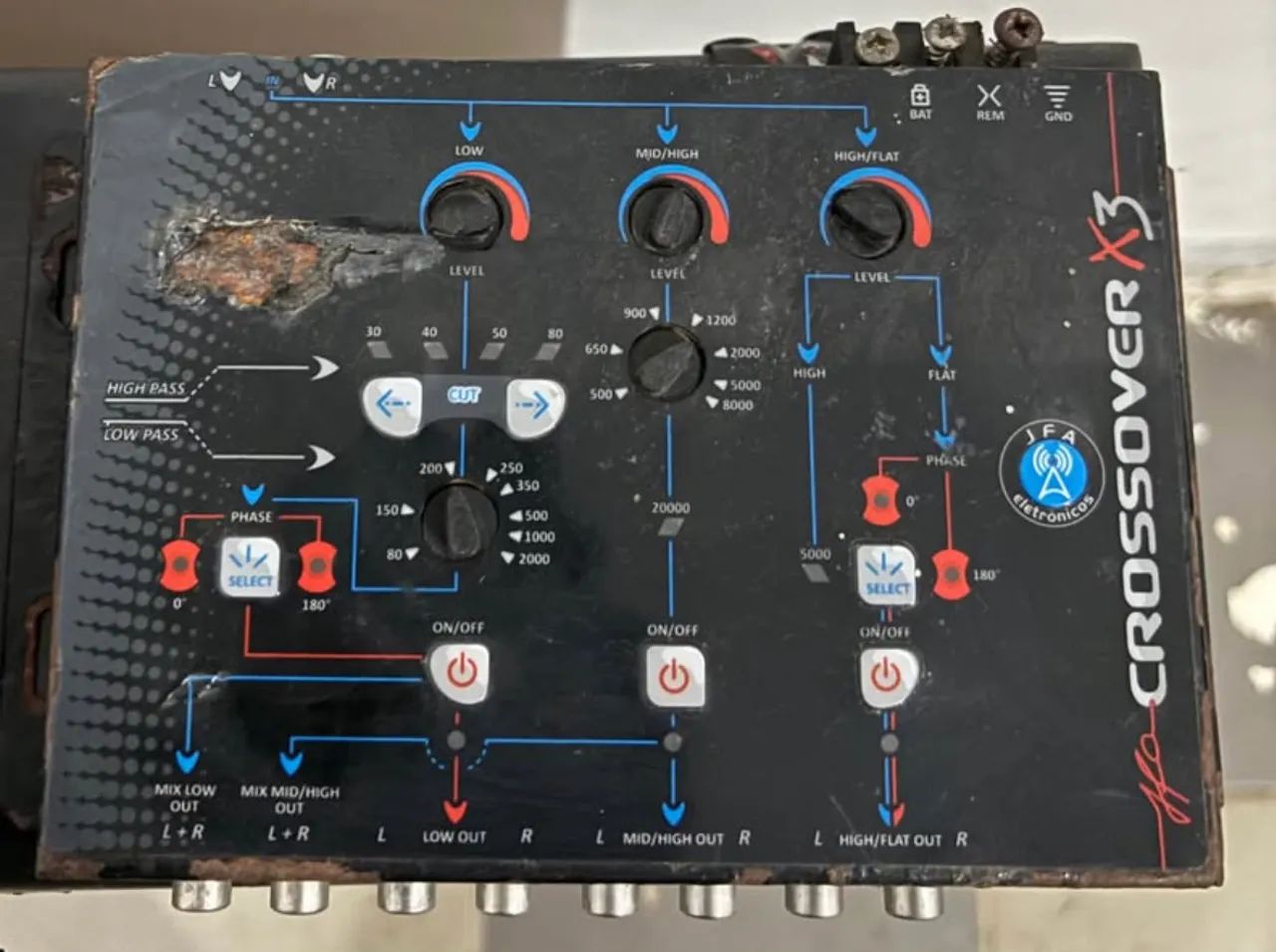 Crossover JFA X3 Som Automotivo