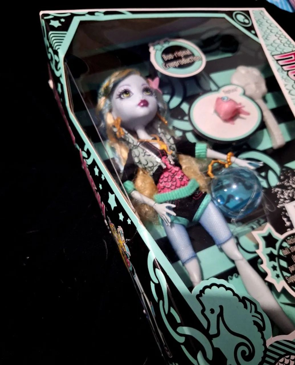 Boneca Monster High Creeproduction Lagoona Blue - Foto 4