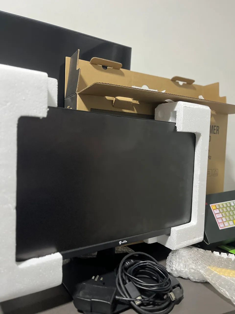 Monitor e Teclado Gamer - Foto 3