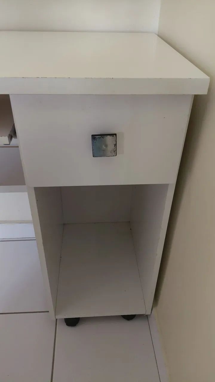 Vende-se mesa de estudo USADA - Foto 2