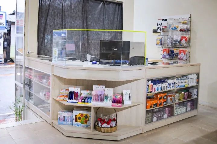 Papelaria Completa ( móveis e mercadoria)