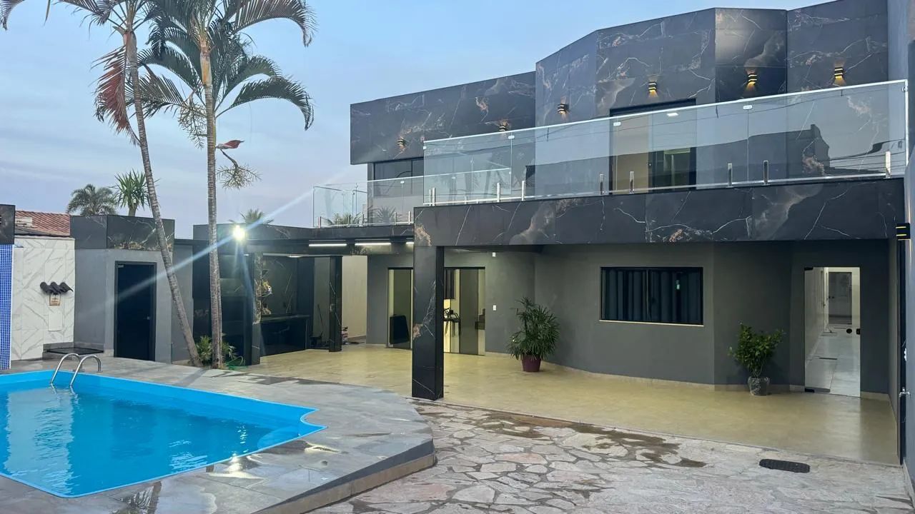 Casa alto padrão c 5 suítes c ar cond