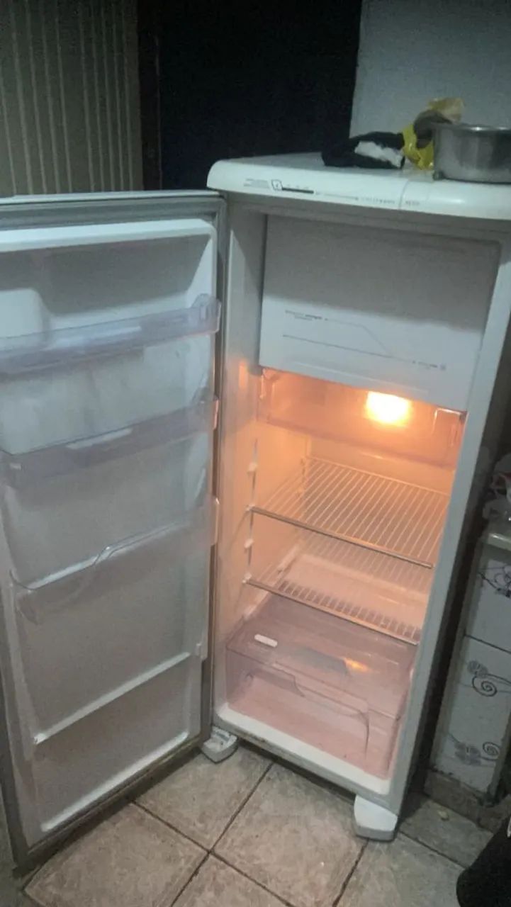 Geladeira Eletrolux 
