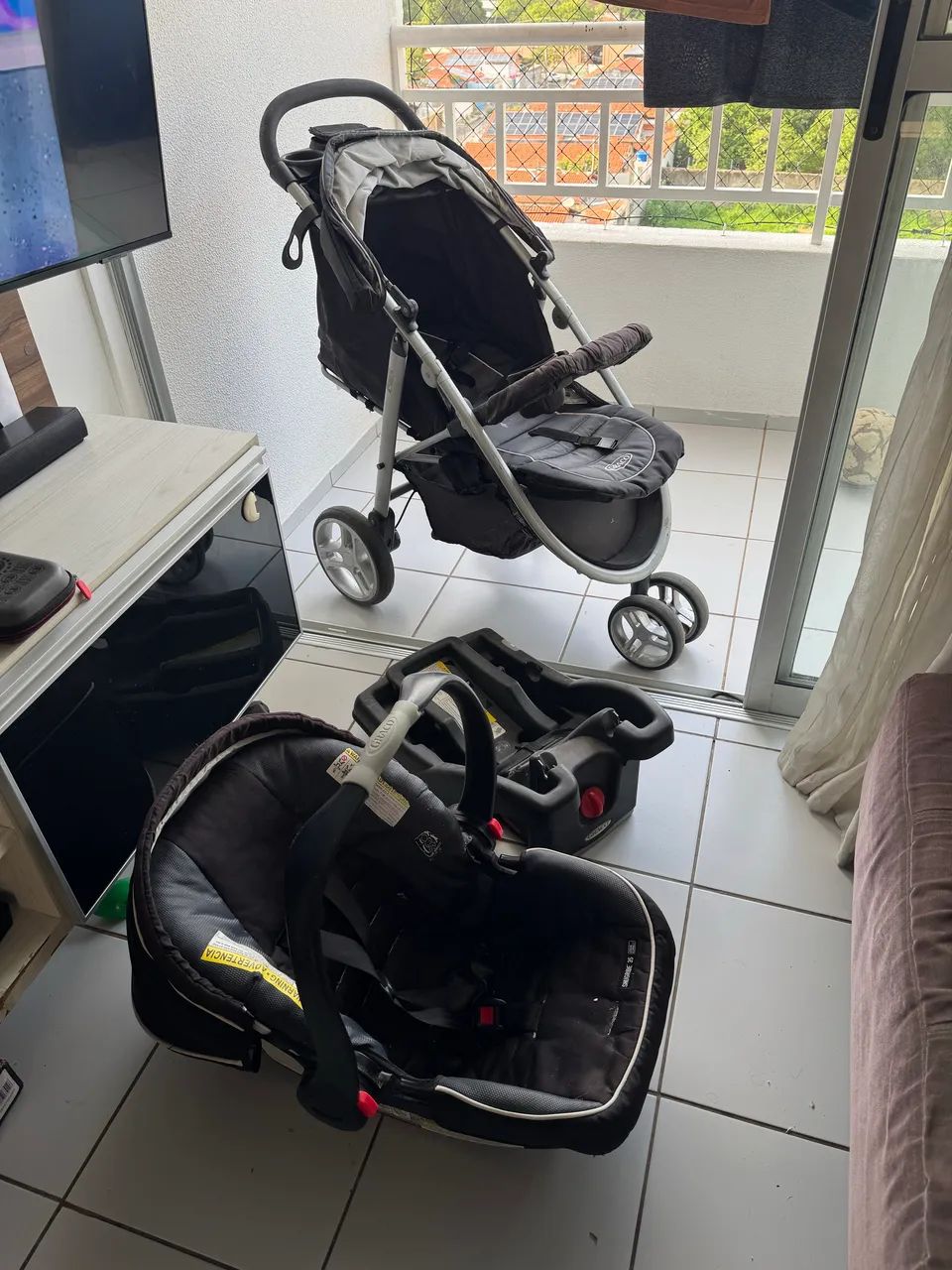 Carrinho de bebê com bebê conforto GRACO - Foto 4