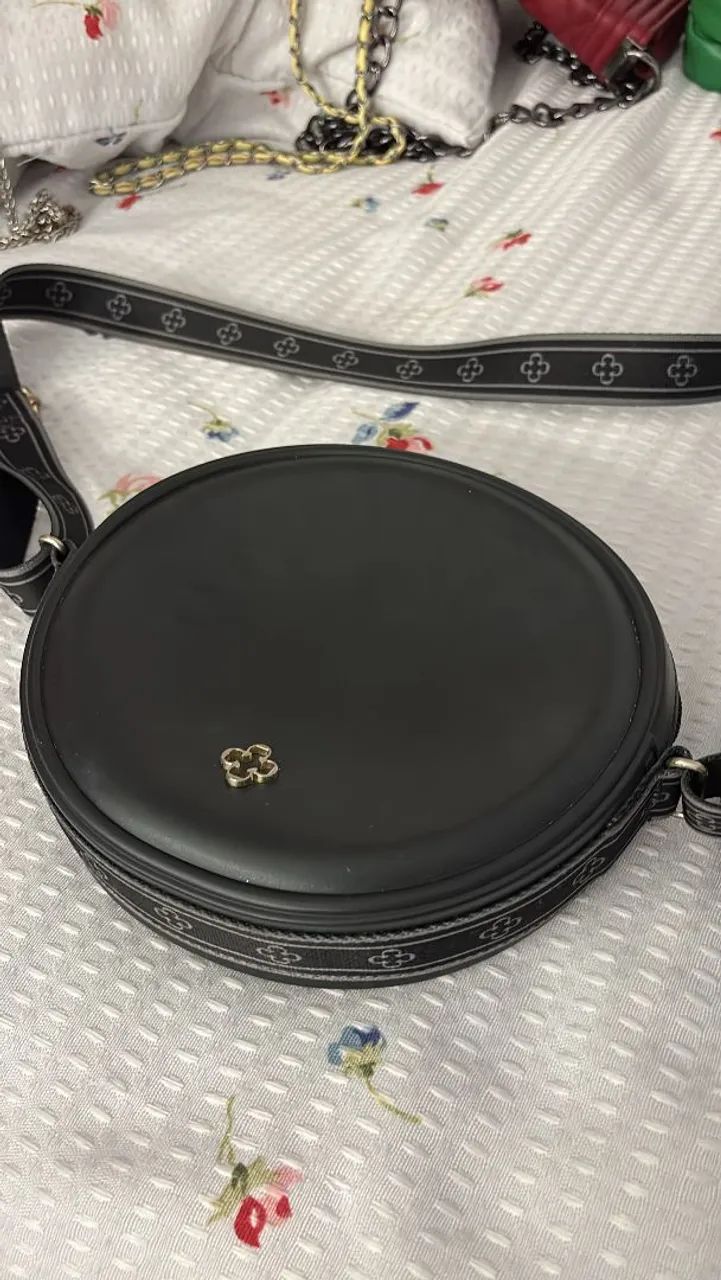 Bolsa redonda Capodarte preta com alça larga - Foto 2