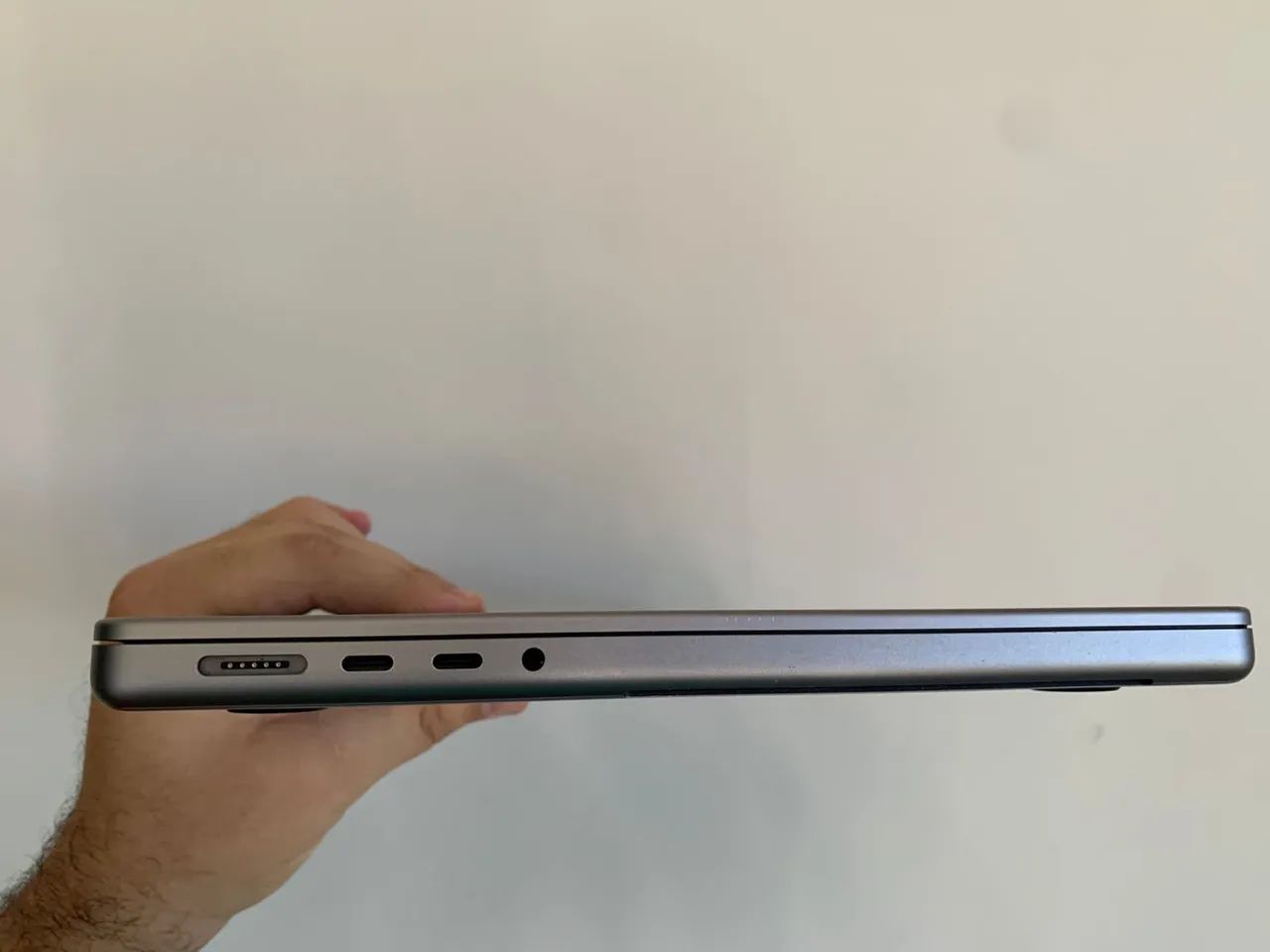 Macbook Pro 2021 M1 Pro 16GB / 512GB SSD 14 Pol - Foto 4