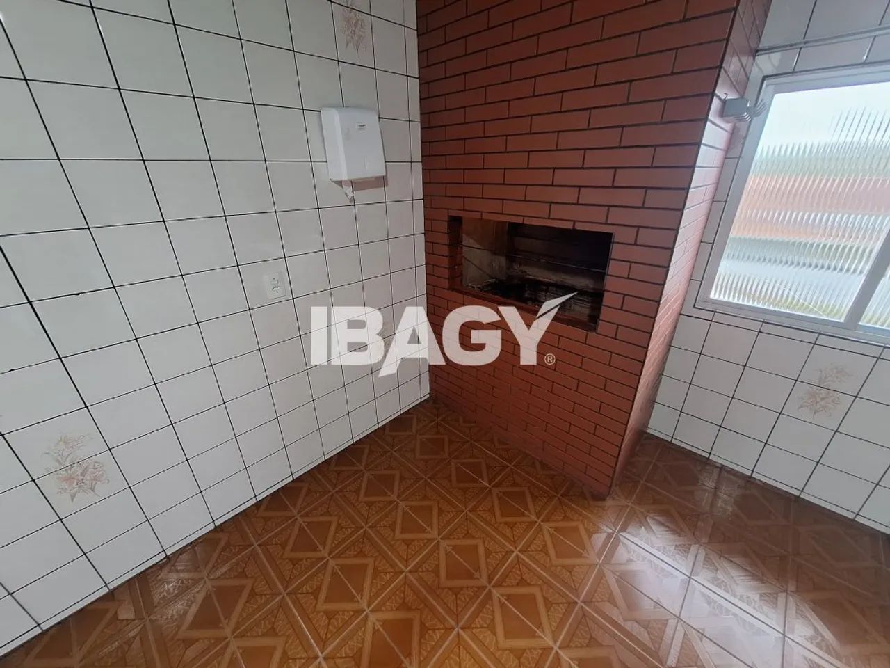 Excelente Casa 4 dormitório(s) em Rio Caveiras - Biguaçu - Foto 5