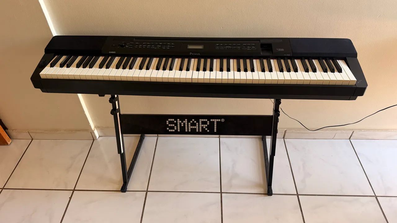 Piano digital Casio Privia 