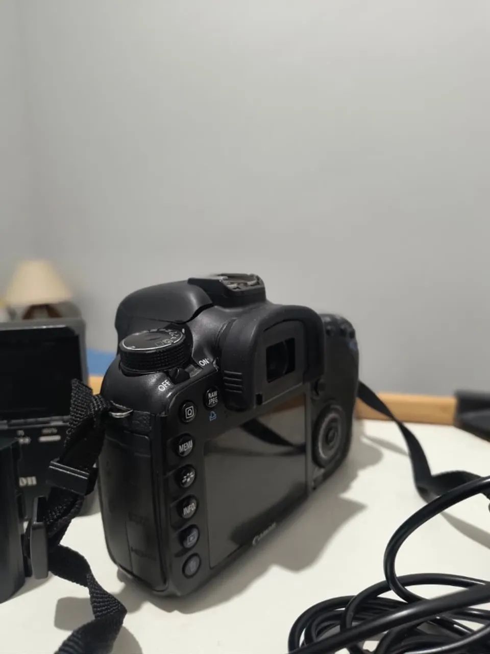 Canon EOS 7D (Somente Corpo) - Foto 4